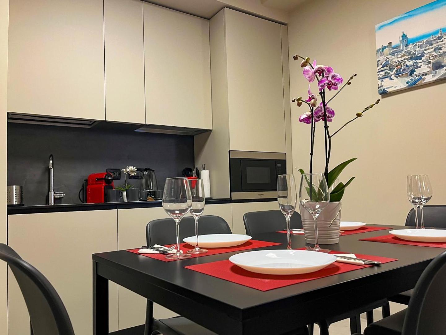 Elegante Trilocale Zona Acquario-ianuamaris * Gênes